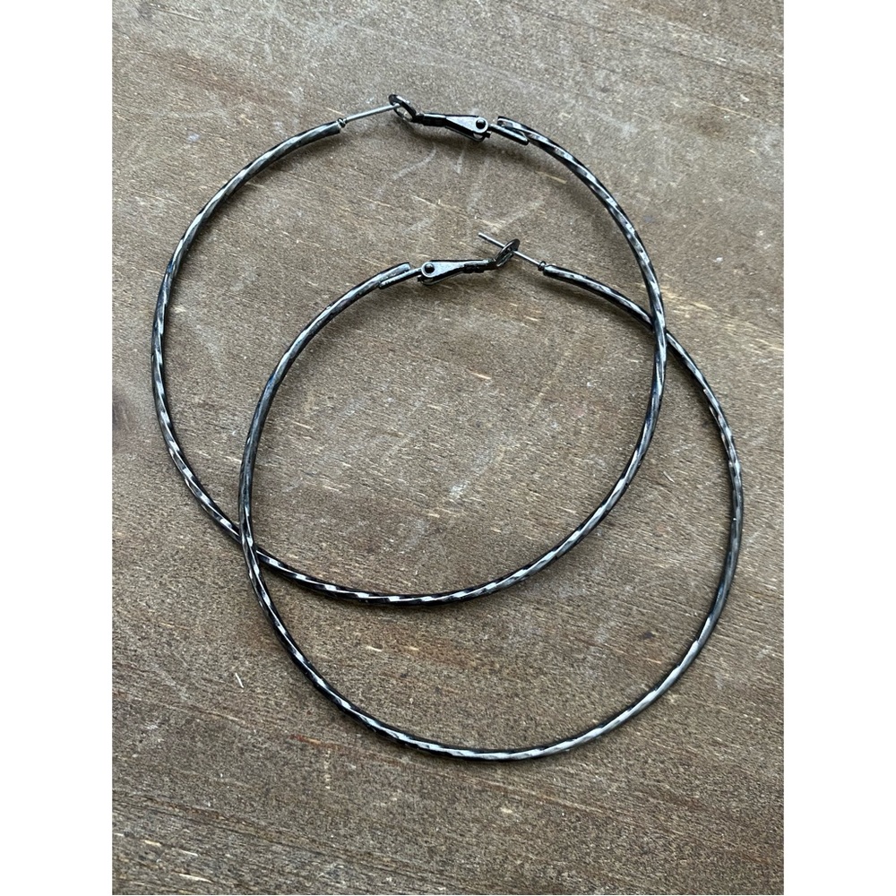 🪩3 for $15🪩 Black Hoop Earrings